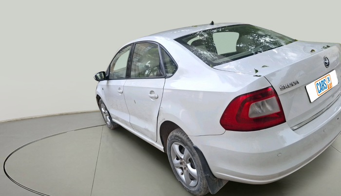 2013 Skoda Rapid ELEGANCE 1.6 TDI CR MT, Diesel, Manual, 1,15,361 km, exterior