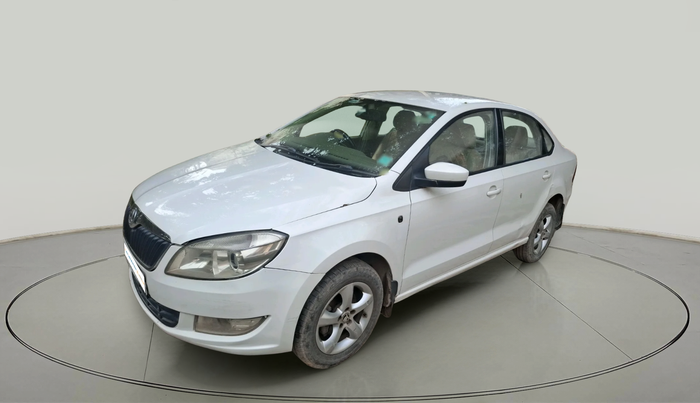 2013 Skoda Rapid ELEGANCE 1.6 TDI CR MT, Diesel, Manual, 1,15,361 km, exterior