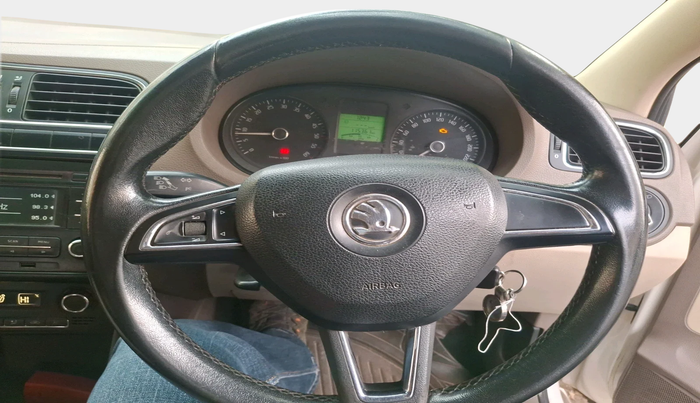 2013 Skoda Rapid ELEGANCE 1.6 TDI CR MT, Diesel, Manual, 1,15,361 km, interior