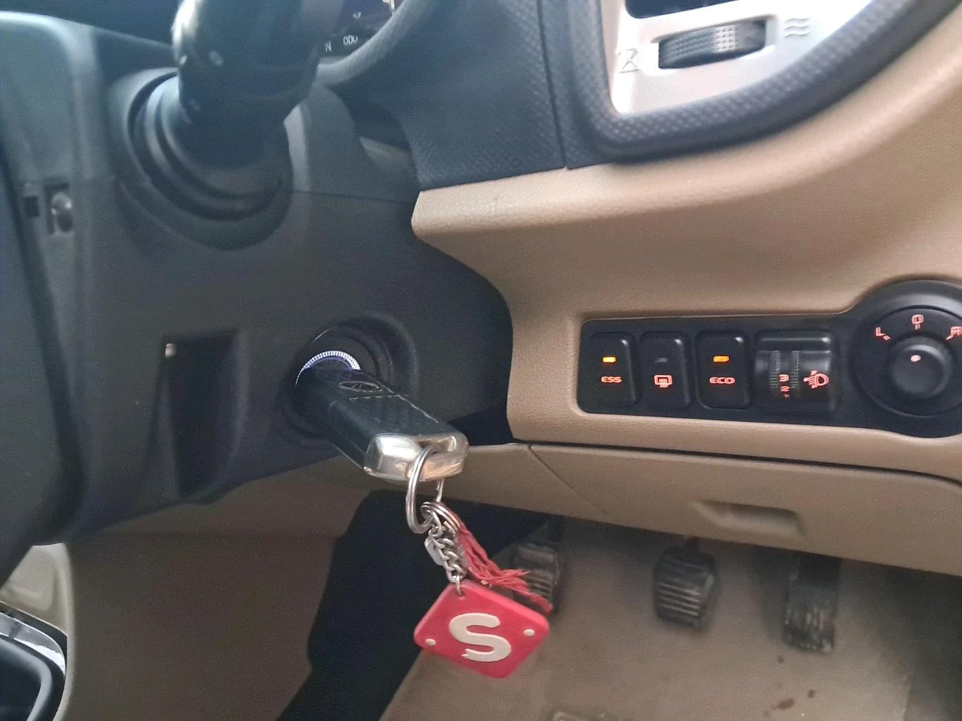 2021 Mahindra BOLERO NEO N 10, Diesel, Manual, 64,818 km, interior