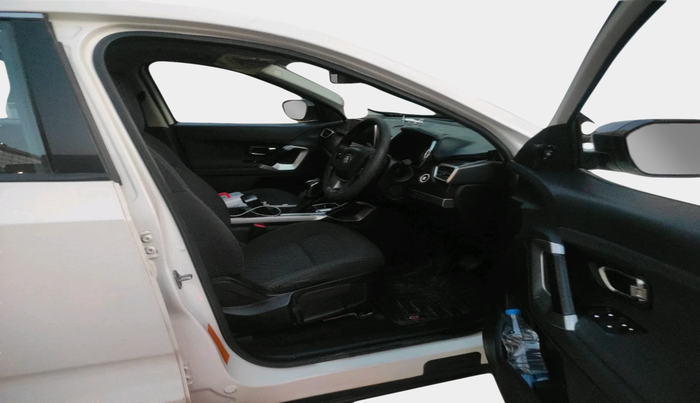 2022 Tata Harrier XTA 2.0L KRYOTEC PLUS, Diesel, Automatic, 1,84,720 km, interior
