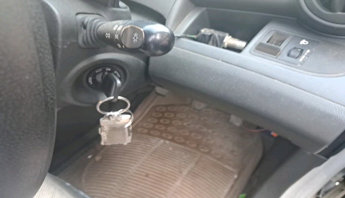 2010 Chevrolet Beat PS PETROL, Petrol, Manual, 1,15,100 km, interior