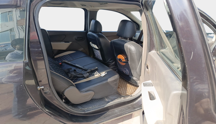 2015 Renault Lodgy 110 PS RXL 8STR, Diesel, Manual, 64,410 km, interior