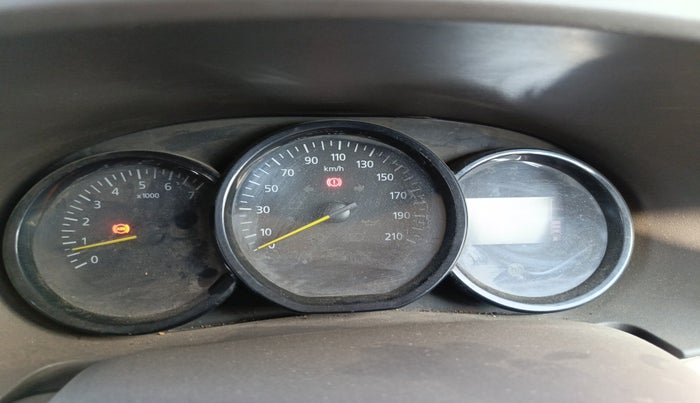 2015 Renault Lodgy 110 PS RXL 8STR, Diesel, Manual, 64,410 km, interior