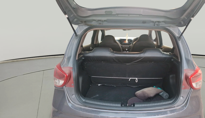 2017 Hyundai Grand i10 SPORTZ (O) 1.2 KAPPA VTVT, Petrol, Manual, 95,802 km, exterior