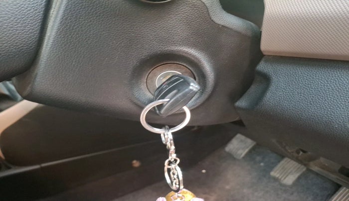 2017 Hyundai Grand i10 SPORTZ (O) 1.2 KAPPA VTVT, Petrol, Manual, 95,802 km, interior