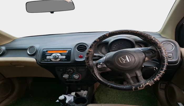 2014 Honda Amaze 1.5L I-DTEC S, Diesel, Manual, 1,16,670 km, interior