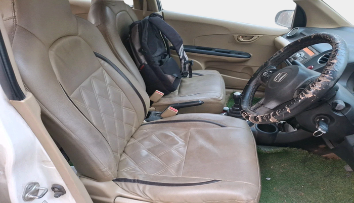2014 Honda Amaze 1.5L I-DTEC S, Diesel, Manual, 1,16,670 km, interior