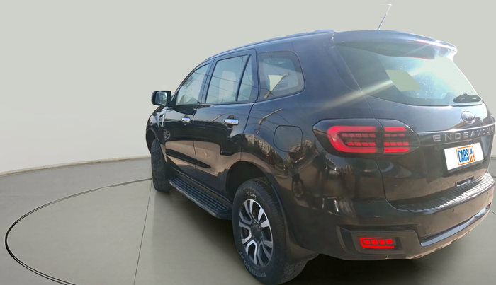 2017 Ford Endeavour TITANIUM 3.2 4X4 AT, Diesel, Automatic, 1,53,568 km, exterior