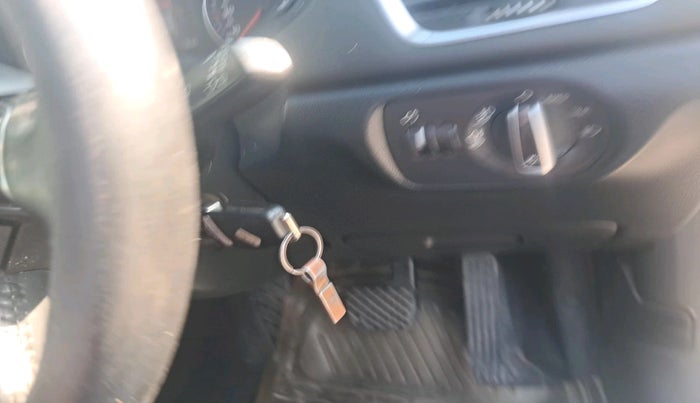 2013 Audi Q3 2.0 TDI QUATTRO, Diesel, Automatic, 1,32,626 km, interior