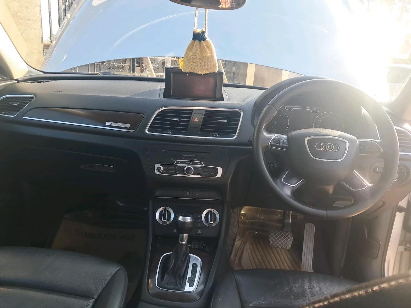 2013 Audi Q3 2.0 TDI QUATTRO, Diesel, Automatic, 1,32,626 km, interior