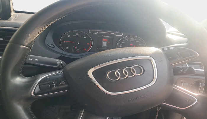 2013 Audi Q3 2.0 TDI QUATTRO, Diesel, Automatic, 1,32,626 km, interior