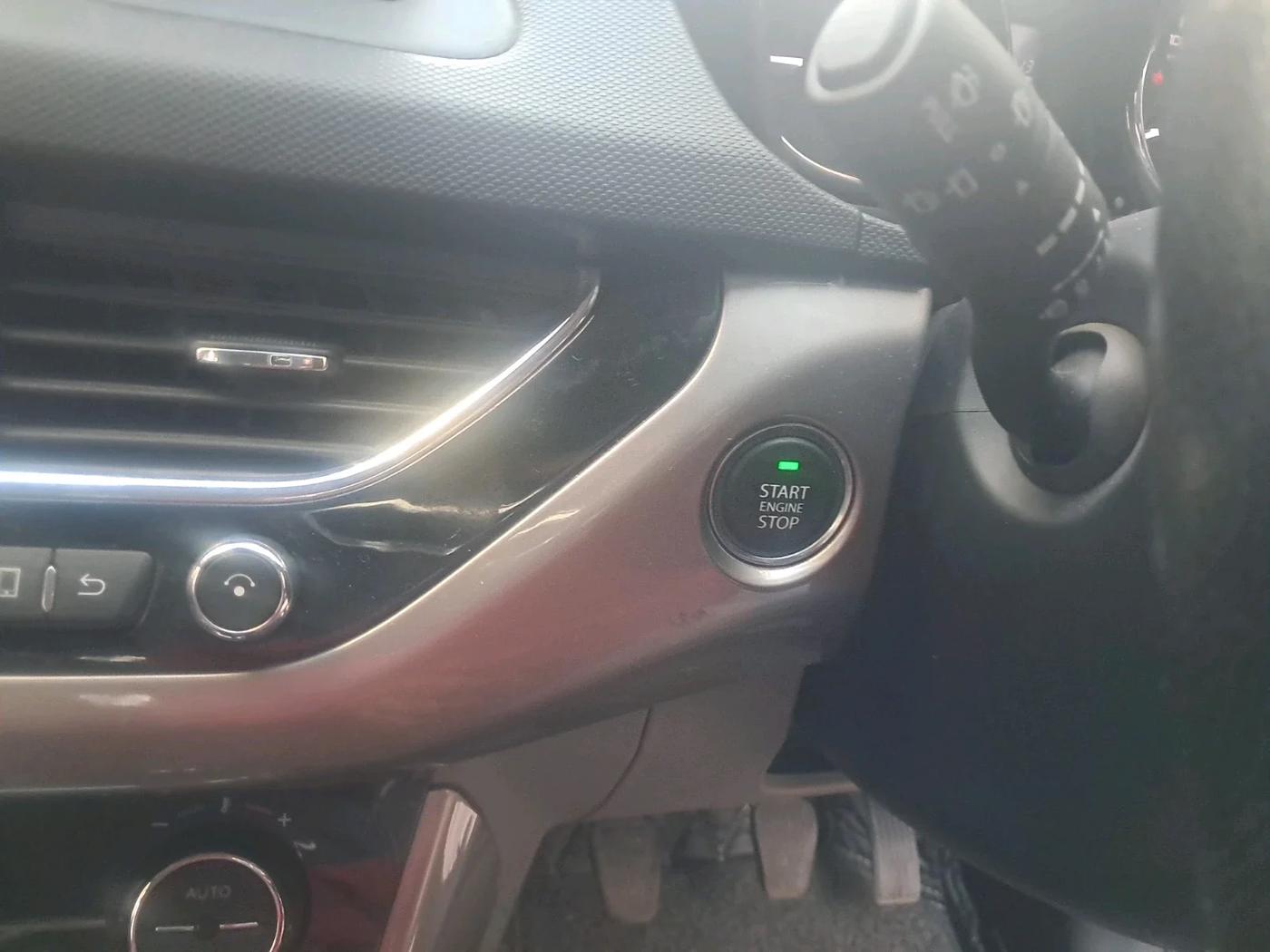 2019 Tata NEXON XZ PLUS DIESEL, Diesel, Manual, 38,514 km, interior