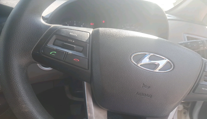 2015 Hyundai Creta SX PLUS 1.6 PETROL, Petrol, Manual, 48,997 km, interior