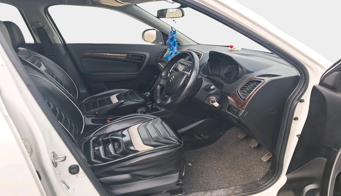 2020 Maruti Vitara Brezza LXI, Petrol, Manual, 1,06,147 km, interior