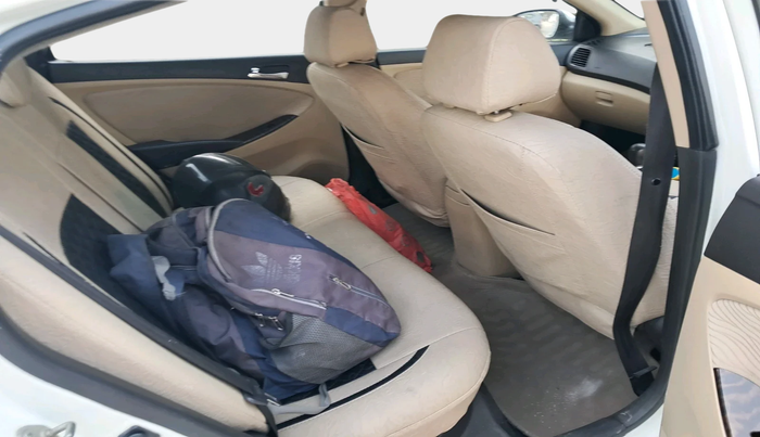 2013 Hyundai Verna FLUIDIC 1.6 CRDI SX, Diesel, Manual, 1,28,893 km, interior