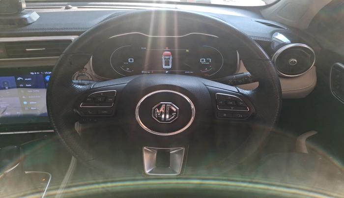 2022 MG ASTOR SAVVY 1.5 CVT, Petrol, Automatic, 25,241 km, interior