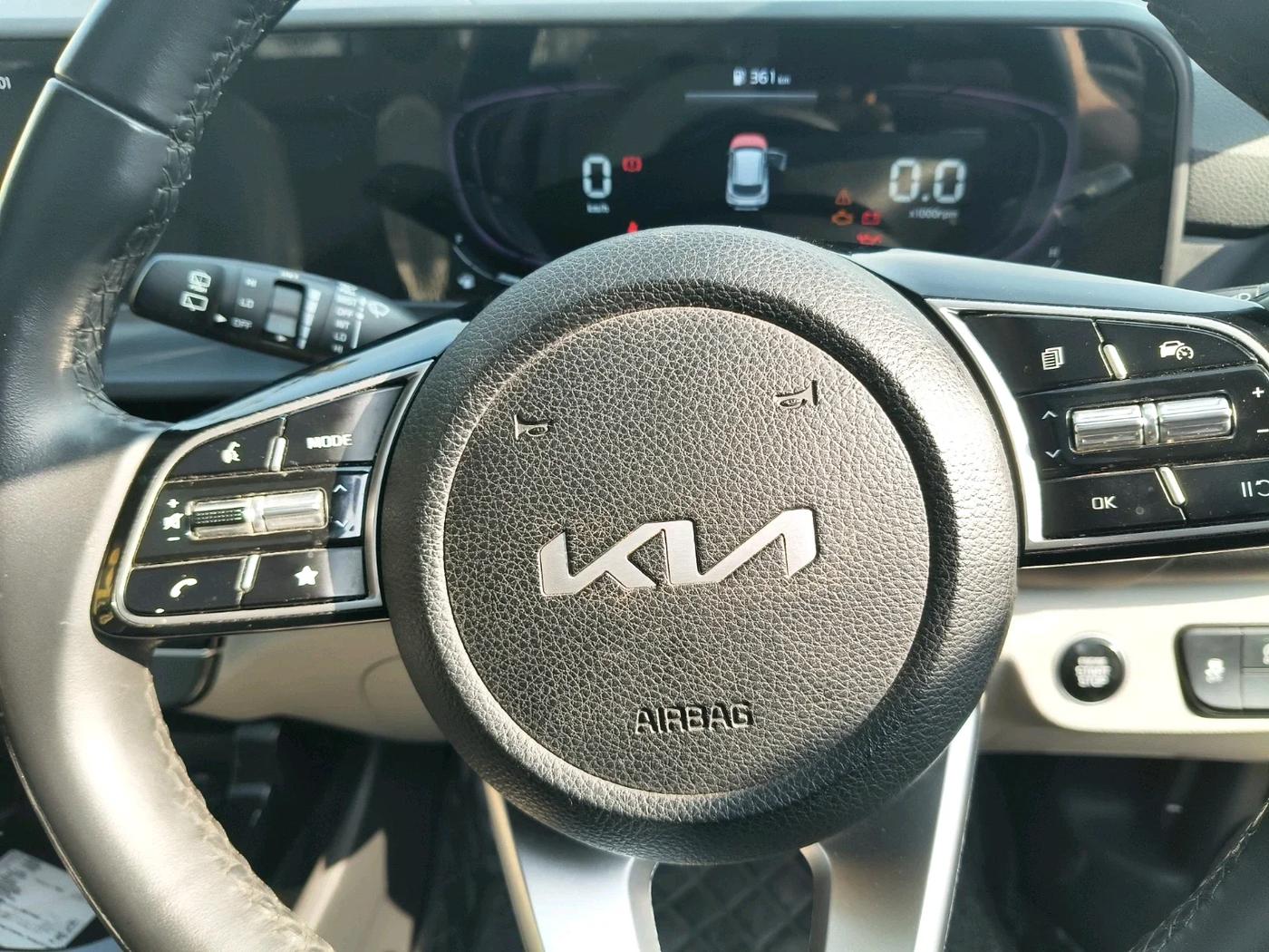 2023 KIA SELTOS  HTX 1.5 PETROL MT, Petrol, Manual, 24,049 km, interior