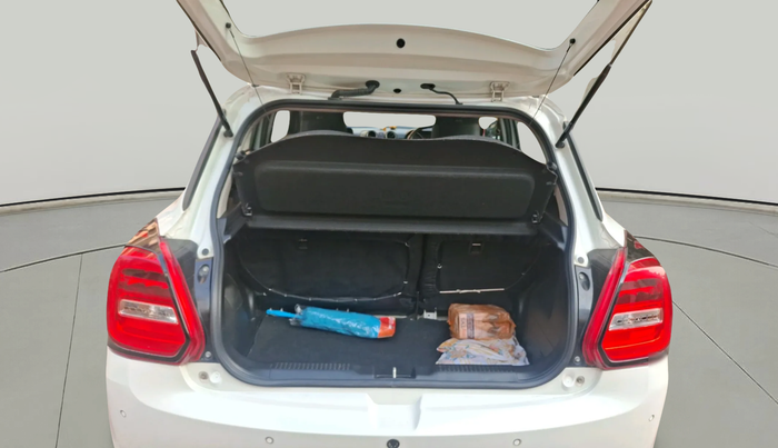 2021 Maruti Swift ZXI, Petrol, Manual, 38,773 km, exterior