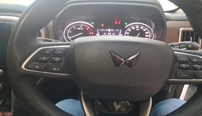 2024 Mahindra SCORPIO-N Z4 DIESEL AT 2WD 7 STR, Diesel, Automatic, 35,727 km, interior