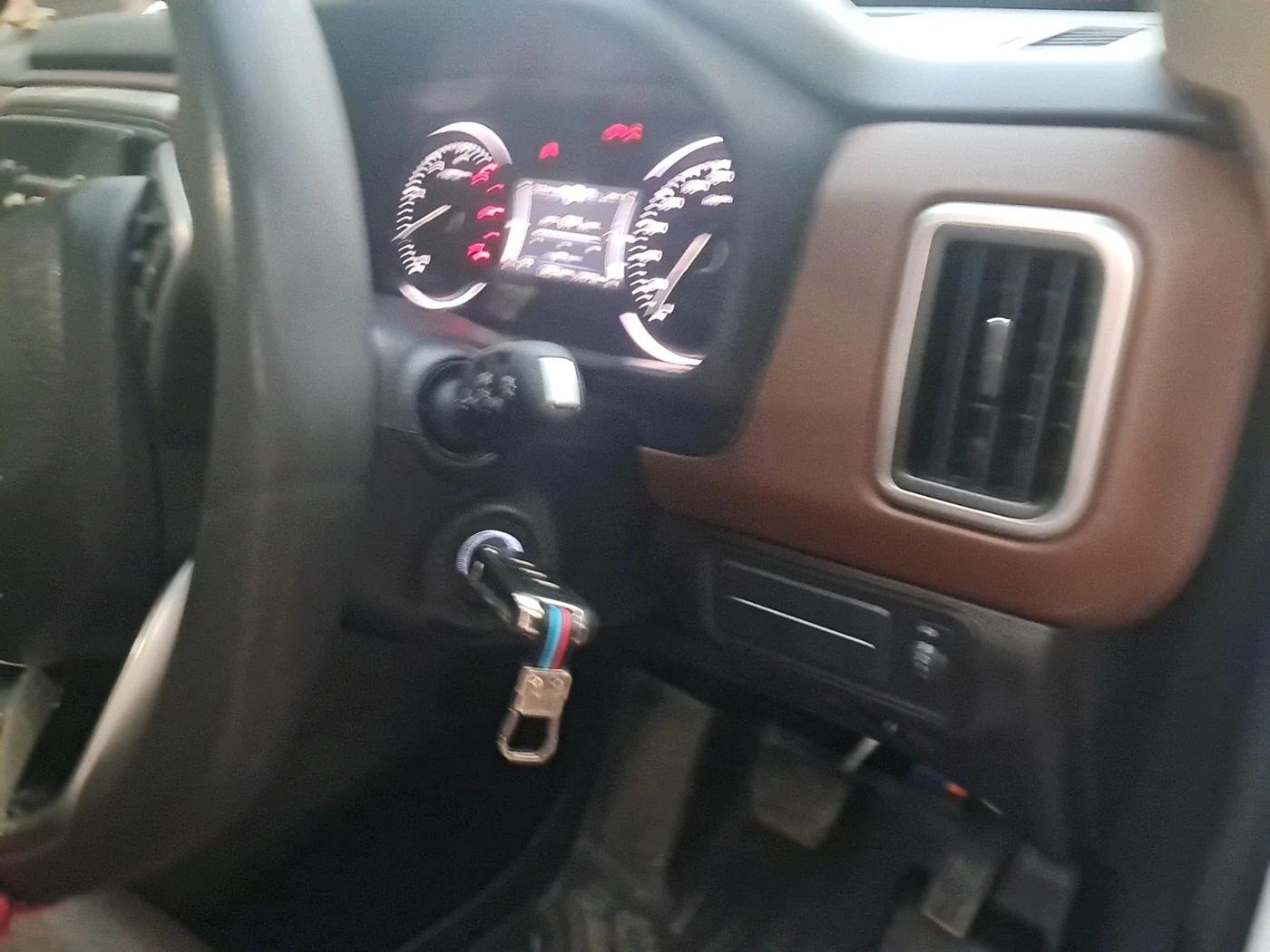 2024 Mahindra SCORPIO-N Z4 DIESEL AT 2WD 7 STR, Diesel, Automatic, 35,727 km, interior