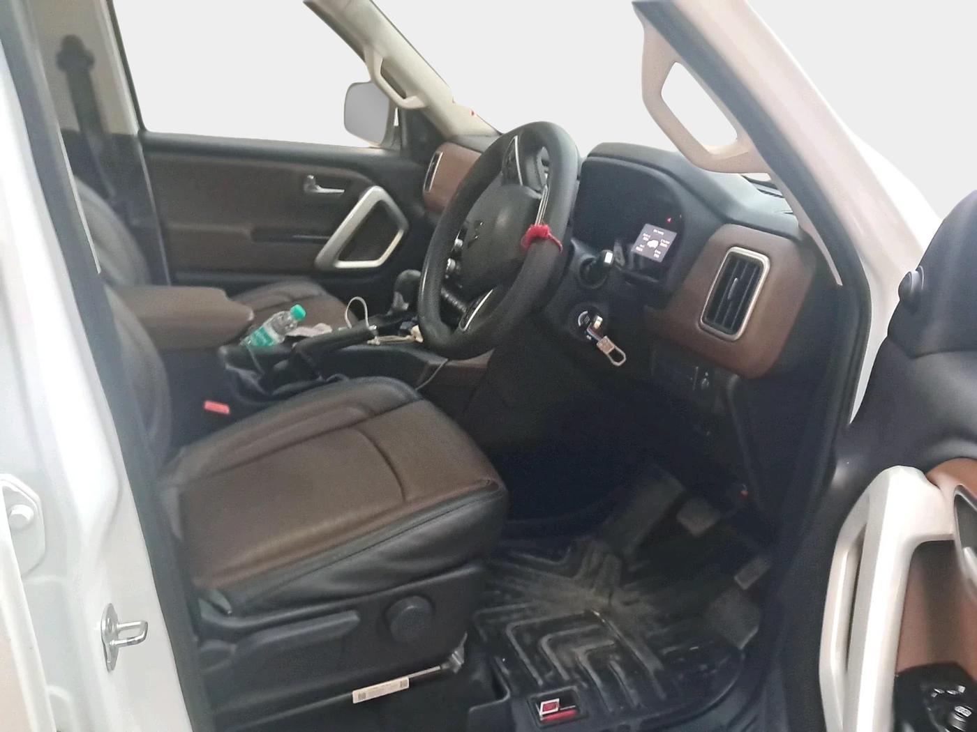 2024 Mahindra SCORPIO-N Z4 DIESEL AT 2WD 7 STR, Diesel, Automatic, 35,727 km, interior