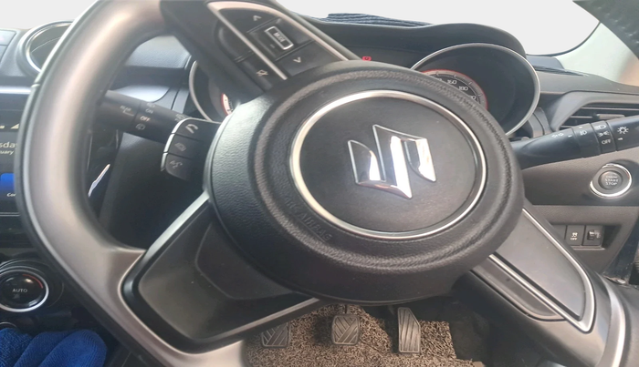 2023 Maruti Swift ZXI CNG, Petrol, Manual, 37,109 km, interior