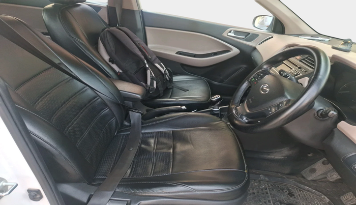 2014 Hyundai Elite i20 SPORTZ 1.4 (O) CRDI, Diesel, Manual, 72,601 km, interior