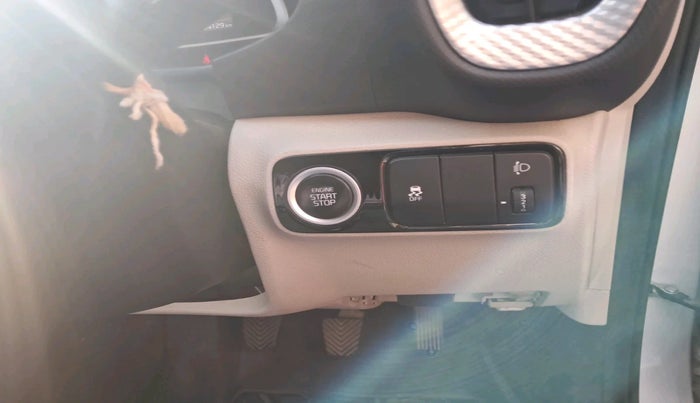 2022 KIA SONET HTX 1.5, Diesel, Manual, 54,129 km, interior