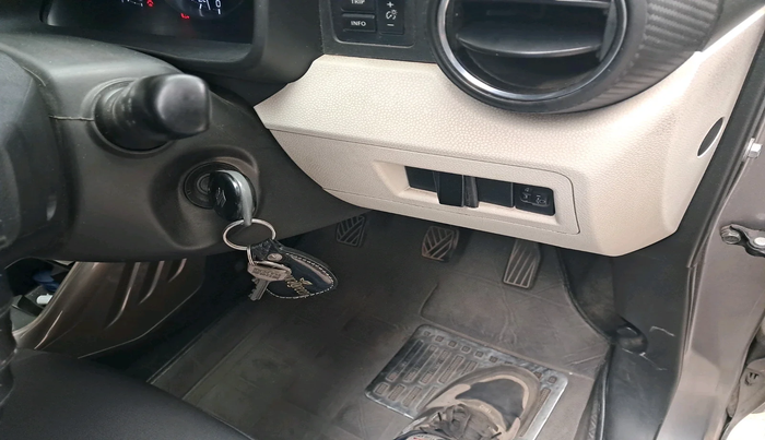 2017 Maruti IGNIS DELTA 1.2, Petrol, Manual, 85,005 km, interior