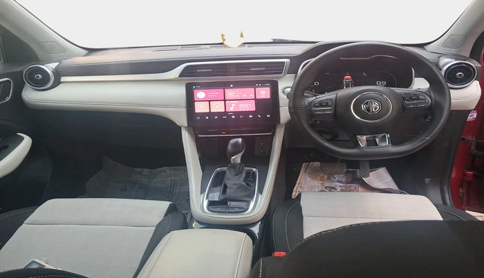 2024 MG ASTOR Select 1.5 CVT (Ivory), Petrol, Automatic, 11,759 km, interior