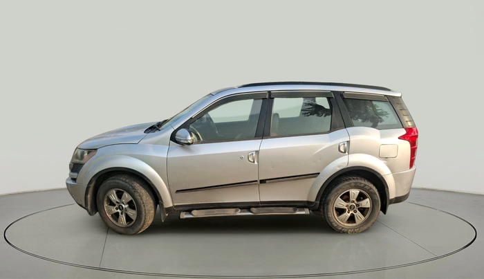 2014 Mahindra XUV500 W8, Diesel, Manual, 1,96,335 km, exterior