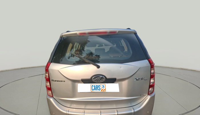 2014 Mahindra XUV500 W8, Diesel, Manual, 1,96,335 km, exterior