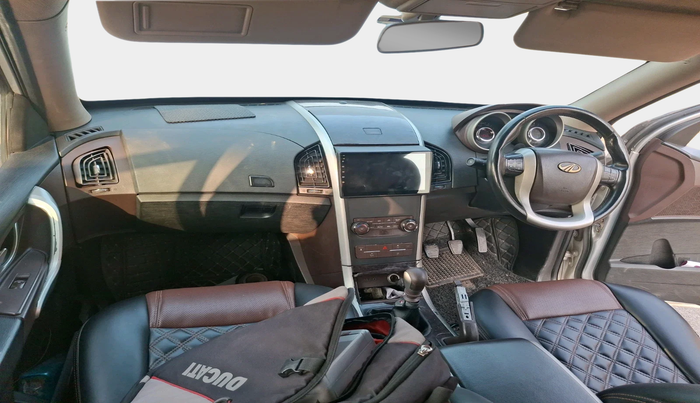 2014 Mahindra XUV500 W8, Diesel, Manual, 1,96,335 km, interior