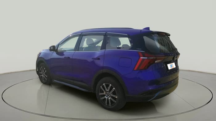 2021 Mahindra XUV700 AX 7 LUXURY D AT 7 STR, Diesel, Automatic, 52,773 km, exterior