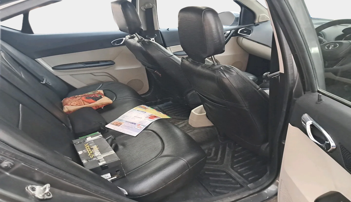 2022 Tata TIGOR XZ PLUS PETROL, Petrol, Manual, 35,392 km, interior