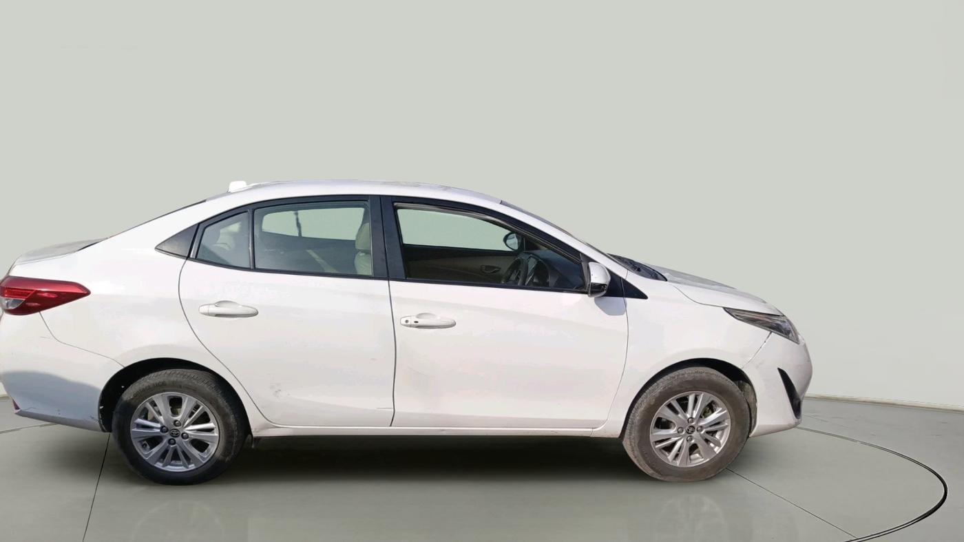 2019 Toyota YARIS G CVT, Petrol, Automatic, 1,22,547 km, exterior