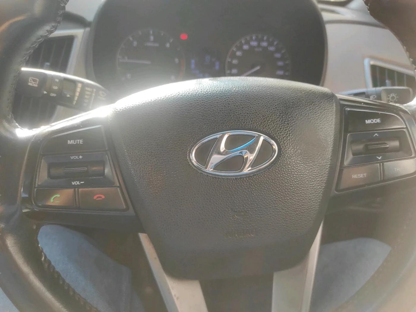 2016 Hyundai Creta SX PLUS AT 1.6 DIESEL, Diesel, Automatic, 1,12,872 km, interior