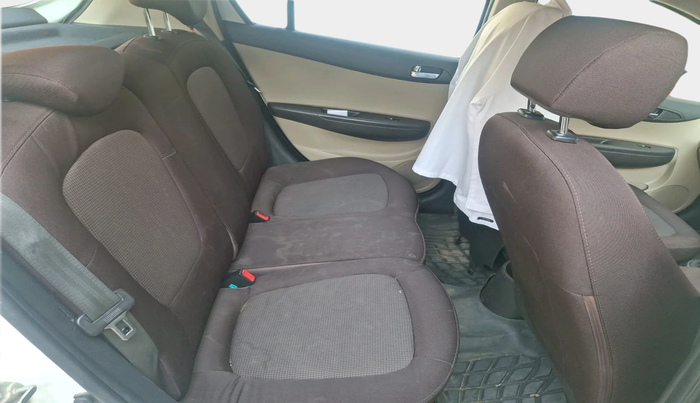2014 Hyundai i20 ASTA 1.2, Petrol, Manual, 1,28,091 km, interior