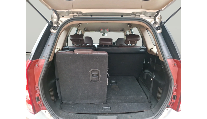 2014 Mahindra XUV500 W8, Diesel, Manual, 1,07,148 km, exterior