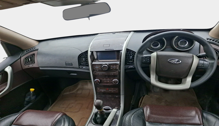 2014 Mahindra XUV500 W8, Diesel, Manual, 1,07,148 km, interior