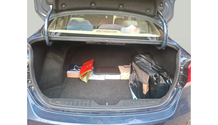 2018 Maruti Ciaz ALPHA  AT 1.5 SHVS PETROL, Petrol, Automatic, 1,37,820 km, exterior