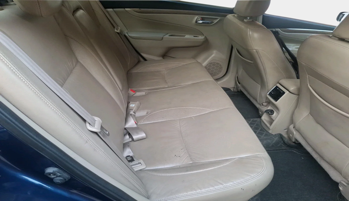 2018 Maruti Ciaz ALPHA  AT 1.5 SHVS PETROL, Petrol, Automatic, 1,37,820 km, interior