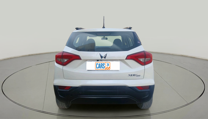 2023 Mahindra XUV300 W6 1.5 Diesel, Diesel, Manual, 36,767 km, exterior