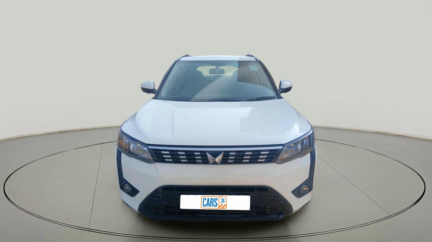 2023 Mahindra XUV300 W6 1.5 Diesel, Diesel, Manual, 38,000 km, exterior