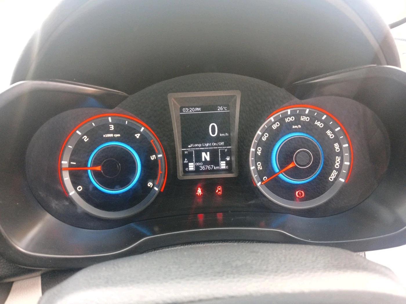 2023 Mahindra XUV300 W6 1.5 Diesel, Diesel, Manual, 38,000 km, interior