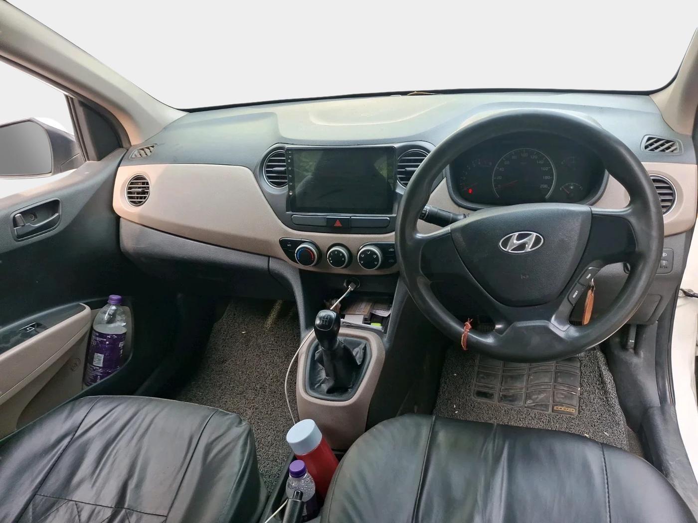 2016 Hyundai Grand i10 MAGNA 1.2 KAPPA VTVT, CNG, Manual, 63,868 km, interior