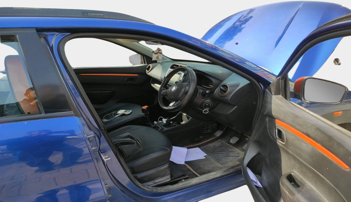 2018 Renault Kwid CLIMBER 1.0, Petrol, Manual, 61,881 km, interior