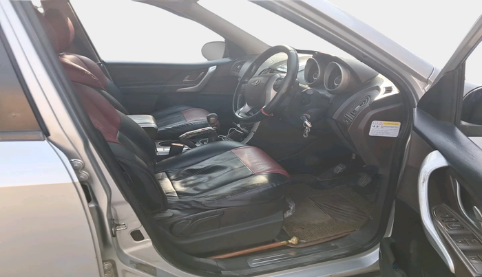 2012 Mahindra XUV500 W8, Diesel, Manual, 1,04,447 km, interior