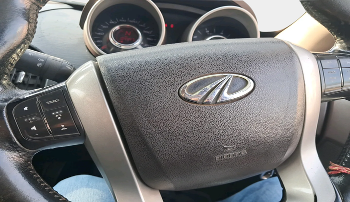 2012 Mahindra XUV500 W8, Diesel, Manual, 1,04,447 km, interior